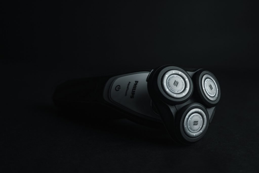 electric head shaver 