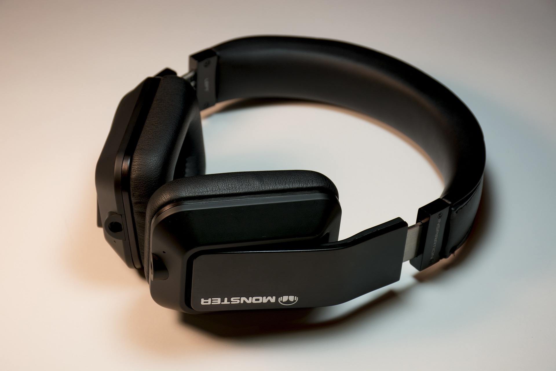 ear headphones